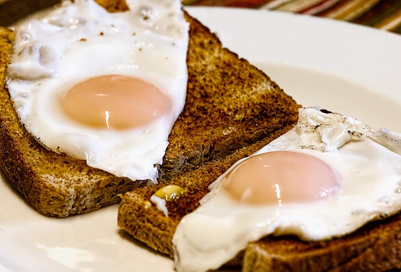Comment Créer un Petit-Déjeuner Paléo Équilibré et Savoureux